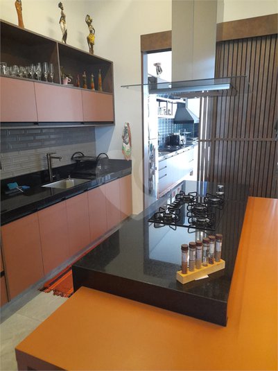Casa à venda com 3 suítes no condomínio Reserva Real, Paulínia - SP