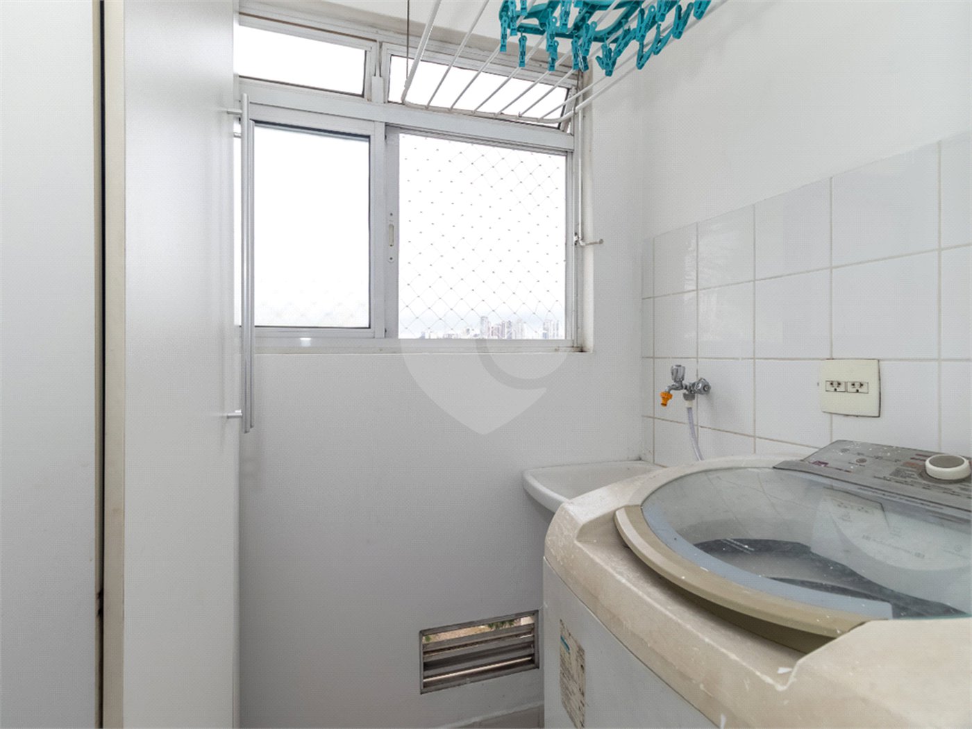 Apartamento à venda com 2 quartos em Vila Anastácio, São Paulo, SP