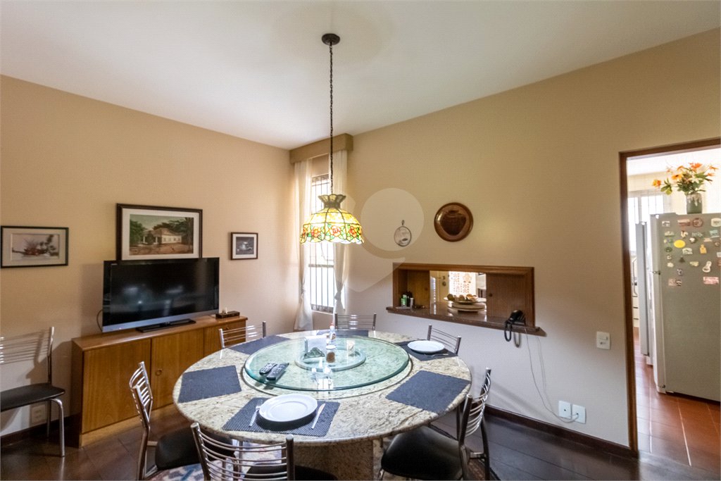 Casa à venda com 4 quartos, sendo 1 suíte, em Jardim Marajoara, São Paulo, SP