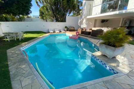 Casa à venda com 4 suítes em Vila Oliveira, Mogi das Cruzes, SP