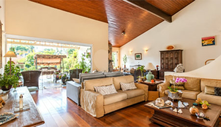 Casa à venda com 5 quartos, sendo 4 suítes,  em Interlagos, São Paulo, SP