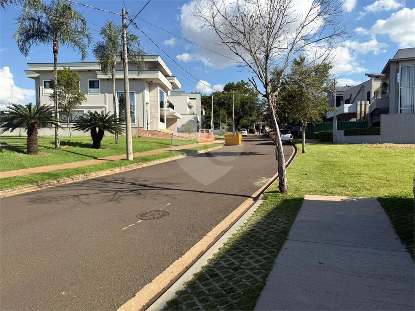 Terreno a venda no condomínio Villa DAquila, Santa Rosa, Piracicaba.
