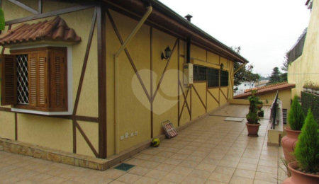 Casa Térrea à venda com 3 quartos, sendo 1 suíte,  em Horto Florestal, São Paulo, SP