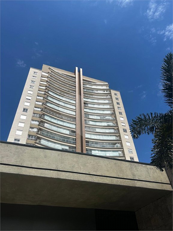 Apartamento à venda com 4 suítes em Vila Embaré, Valinhos, SP