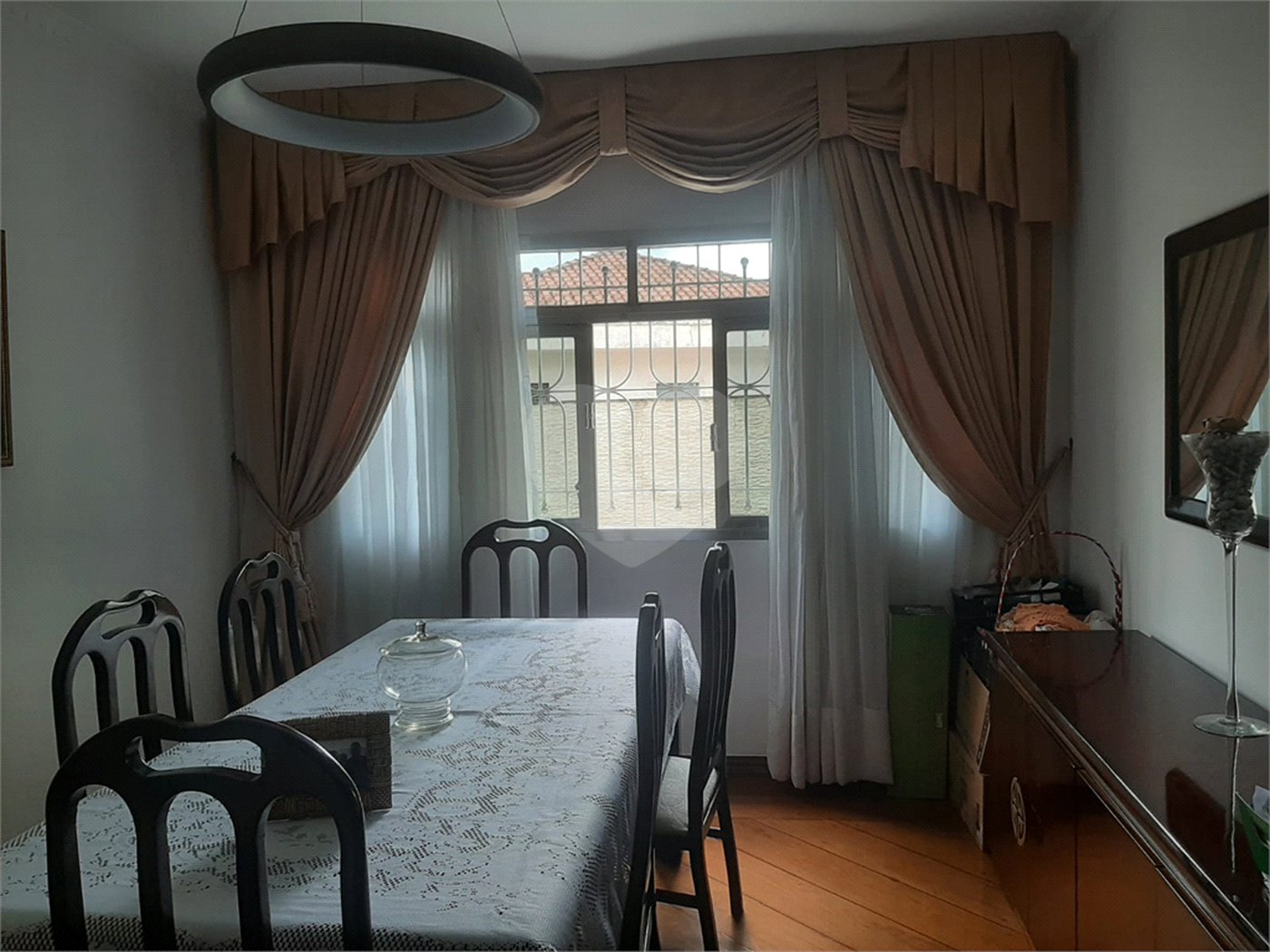 Sobrado à venda com 4 quartos, sendo 2 suítes, em Tremembé, São Paulo, SP