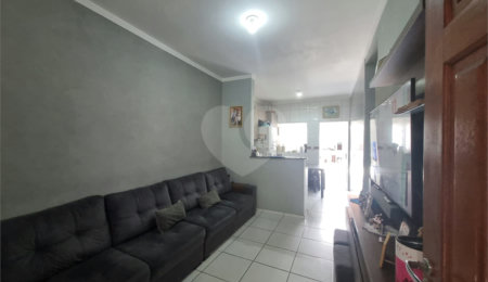 Casa à venda com 2 quartos, sendo 1 suíte, em Aparecidinha, Sorocaba, SP