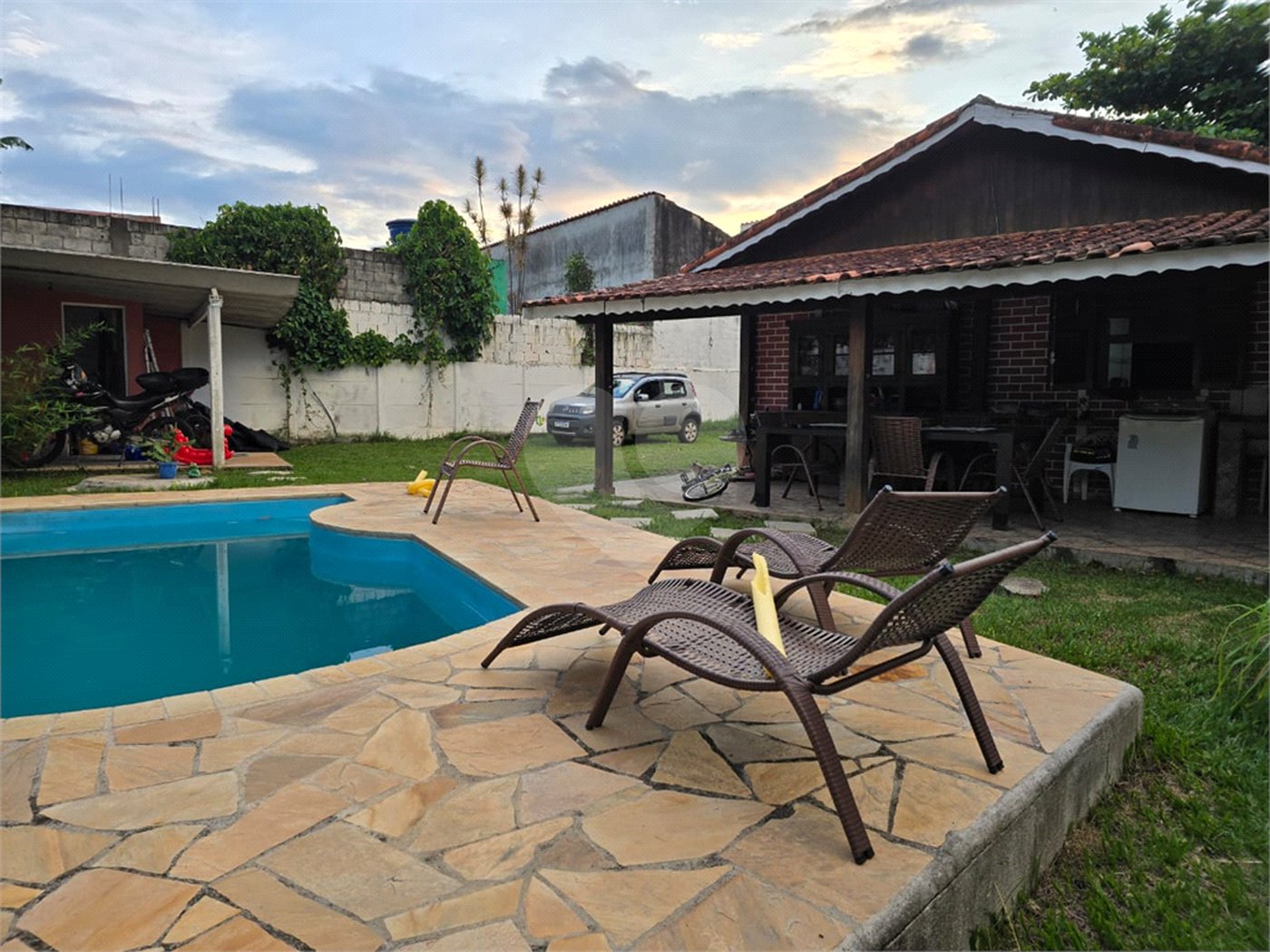 Casa à venda com 2 quartos, sendo 1 suíte, em Ressaca, Atibaia, SP