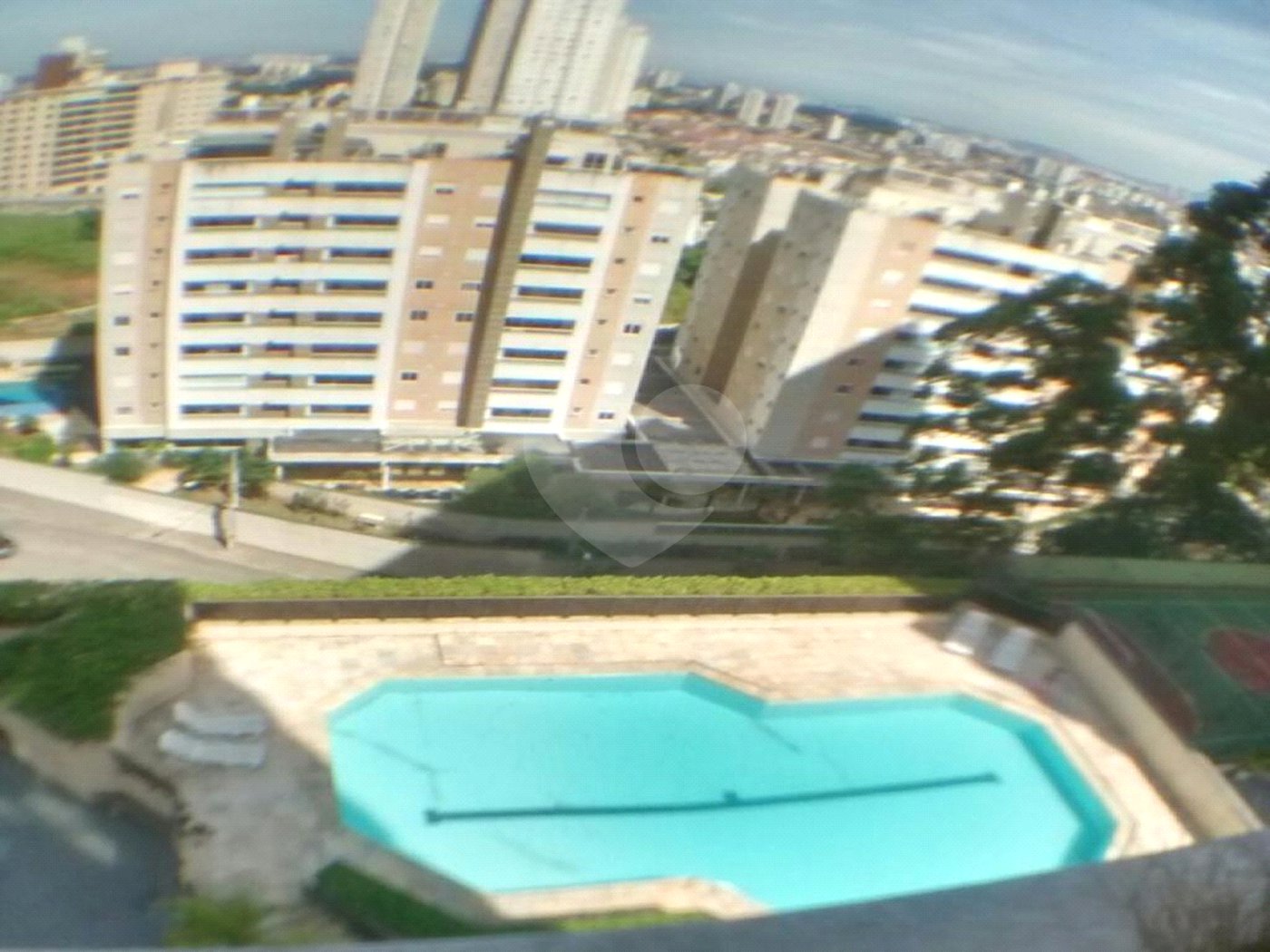 Apartamento à venda com 3 suítes em Vila Suzana, São Paulo, SP