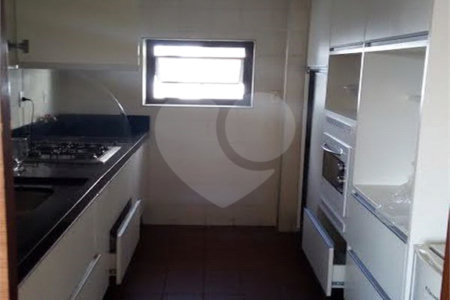 Apartamento à venda com 2 quartos, sendo 1 suíte, em Moema, São Paulo, SP