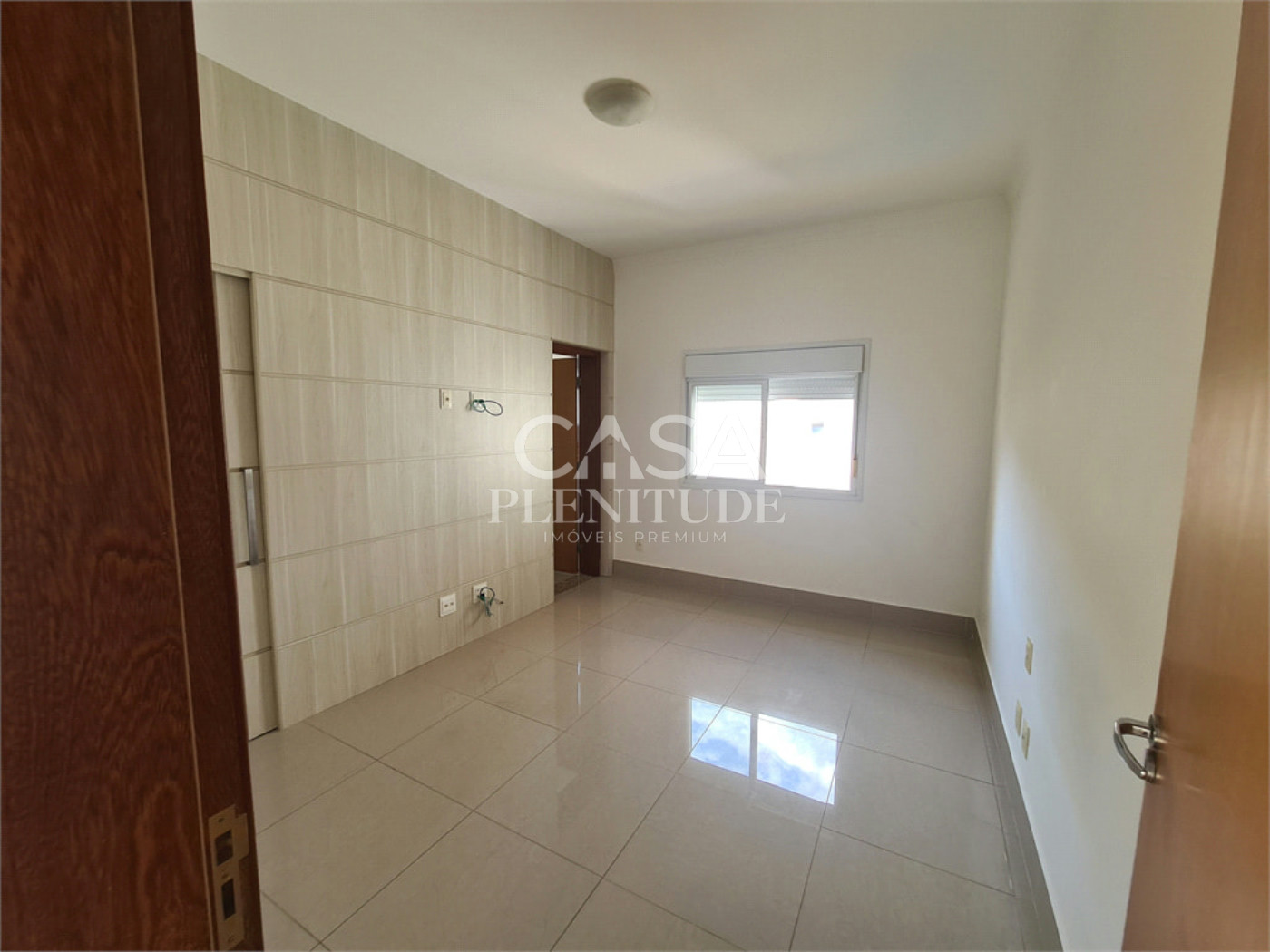 Casa em condomínio à venda com 3 suítes, em Iporanga, Sorocaba, SP