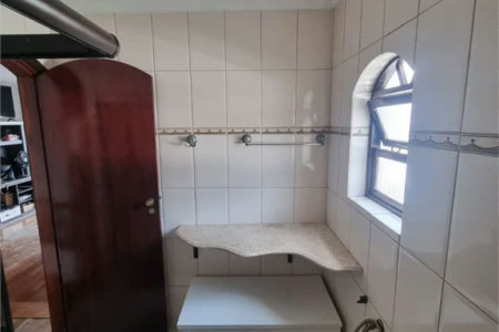 Casa à venda com 4 quartos, sendo 1 suíte, em Jardim Lídia, São Paulo, SP