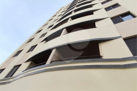 Apartamento à venda com 3 quartos, sendo 1 suíte,  em Vila Monumento, São Paulo, SP