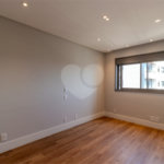 Apartamento para venda em Moema com 3 quartos, sendo 3 suítes, 2 vagas, 149 m²