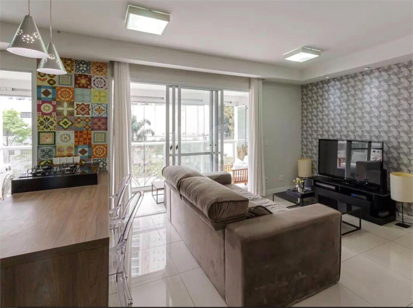 Apartamento à venda com 2 quartos, sendo 1 suíte,  em Vila Andrade, São Paulo, SP