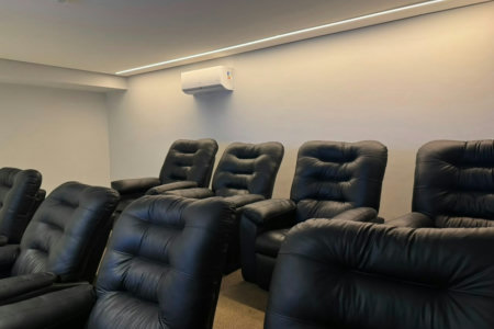 Apartamento à venda com 1 suíte em Caiçara, Praia Grande, SP