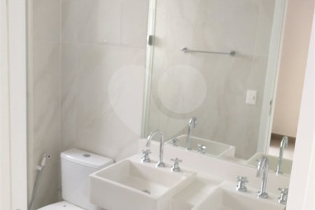 Apartamento à venda com 2 suítes em Lapa, São Paulo, SP