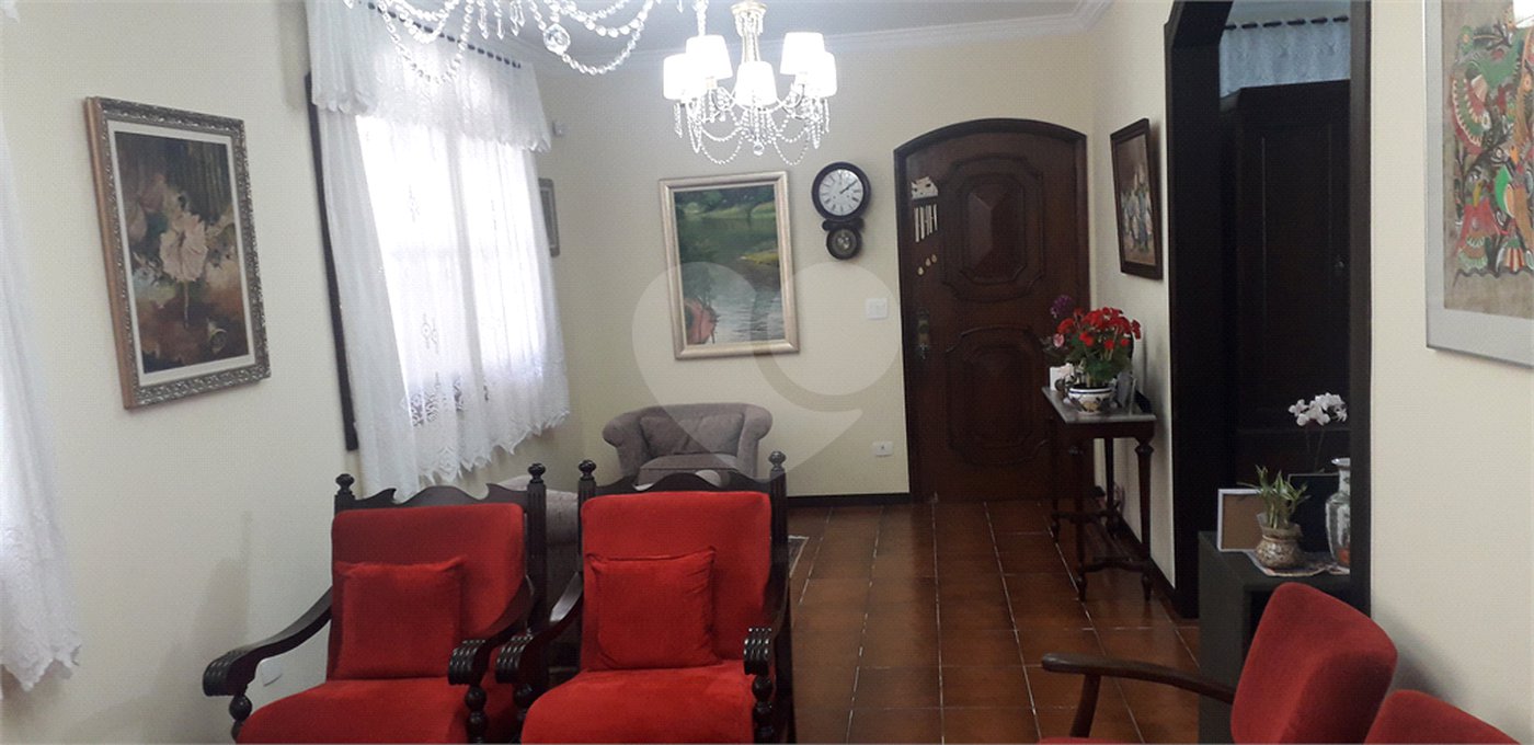 Casa à venda com 3 quartos, sendo 2 suítes, em Jardim Leonor, São Paulo, SP