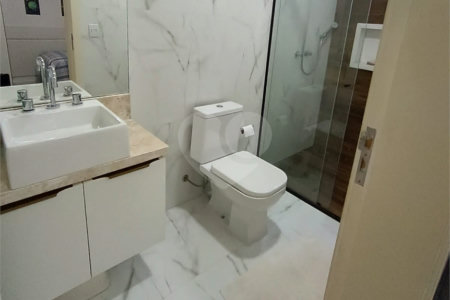 Casa à venda com 3 suítes no condomínio Granja Deolinda, Sorocaba - SP