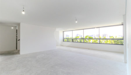 Apartamento à venda com 3 suítes em Campo Belo, São Paulo, SP