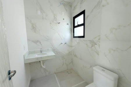 Casa à venda ou para alugar com 3 suítes no condomínio Mont Blanc Village, Vinhedo - SP