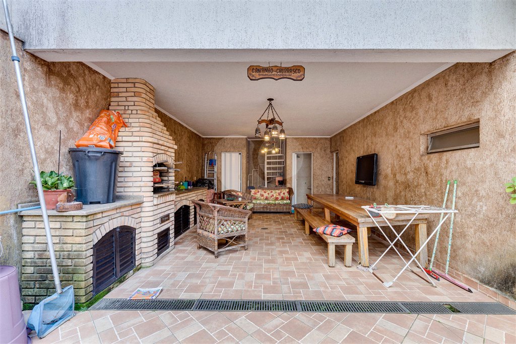 Casa de Vila à venda com 4 quartos, sendo 2 suítes,  no condomínio City Campo Grande, São Paulo - SP