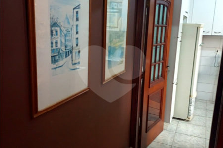Sobrado à venda com 3 quartos em Jardim Colombo, São Paulo, SP