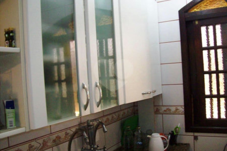 Sobrado à venda com 2 quartos, sendo 1 suíte, em Vila Vitório Mazzei, São Paulo, SP