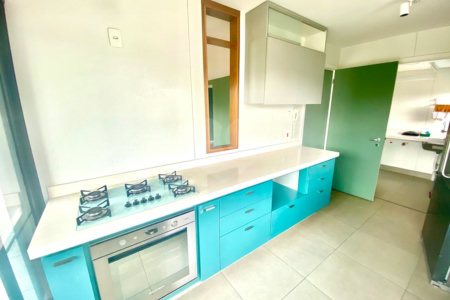Imóvel 168m² Idea Zarvos com 3 suites, varanda na frente e na suíte, piscina, academia e 3 vagas Vila Madalena.