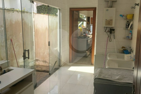 Casa à venda com 3 quartos, sendo 1 suíte, em Jardim Leonor, São Paulo, SP