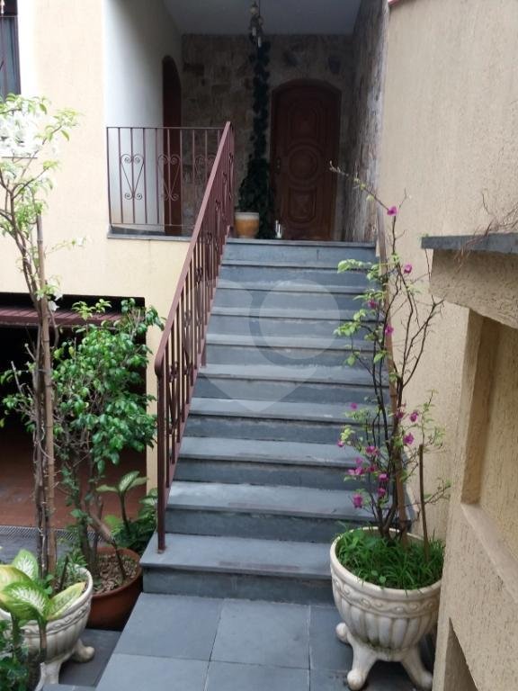 Sobrado à venda com 4 quartos, sendo 2 suítes, em Tremembé, São Paulo, SP