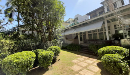 Casa à venda com 3 suítes no condomínio Chácara Francesa, São Paulo - SP