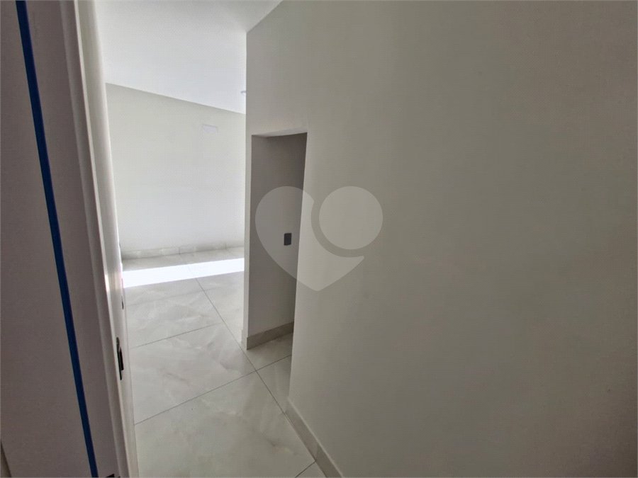 Casa à venda com 3 quartos, sendo 1 suíte, em Residencial Lago dos Ipês, Itapetininga, SP