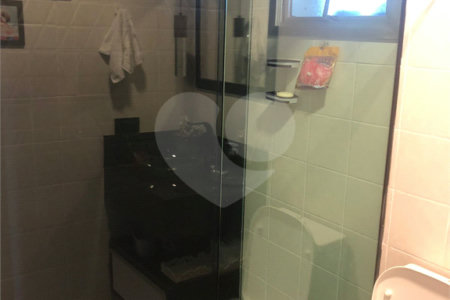 Apartamento à venda com 3 quartos, sendo 1 suíte, em Jardim Mariliza, São Paulo, SP
