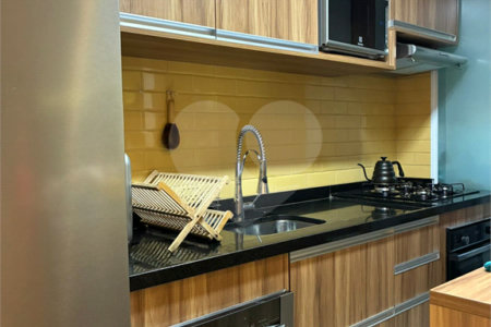 Apartamento à venda com 3 quartos, sendo 1 suíte,  em Vila Polopoli, São Paulo, SP