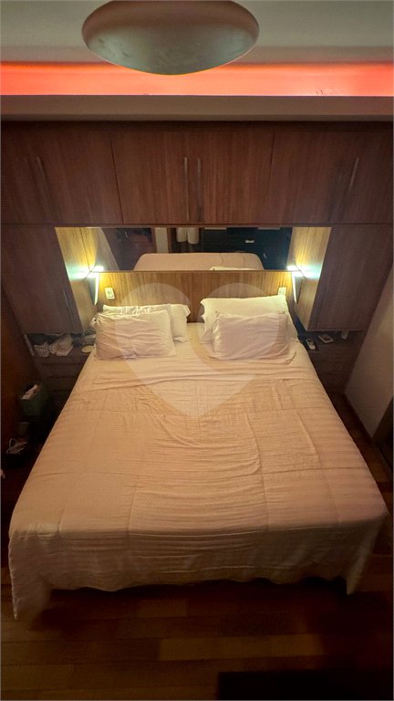 Apartamento à venda com 2 quartos, sendo 1 suíte, em Vila Olímpia, São Paulo, SP