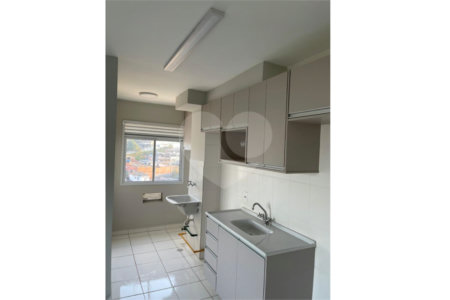 Apartamento à venda com 2 quartos em Parque Imperial, Ferraz de Vasconcelos, SP