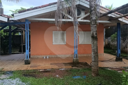 Casa à venda com 4 quartos, sendo 1 suíte,  no condomínio Morada da Praia, Bertioga - SP