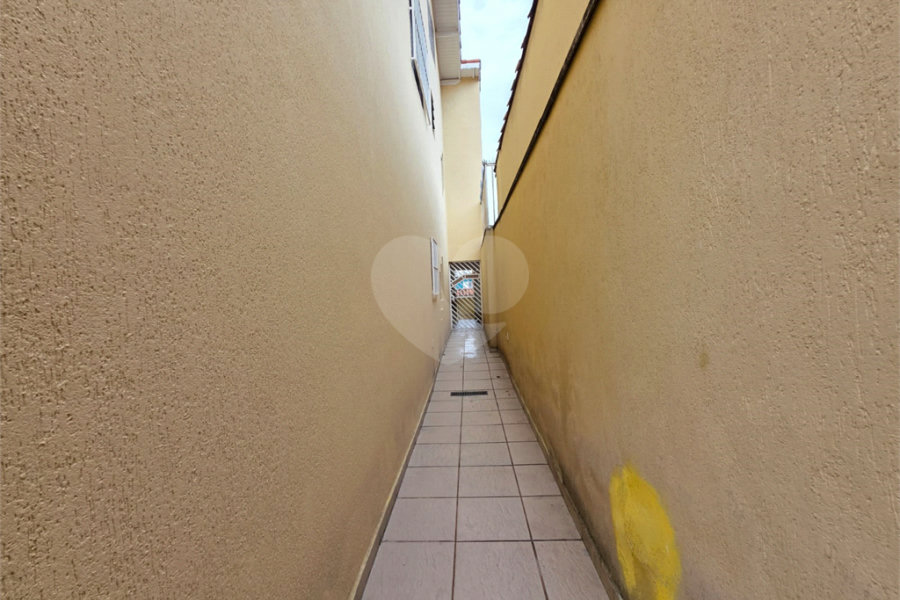 Sobrado à venda com 3 quartos em Vila Rica, São Paulo, SP