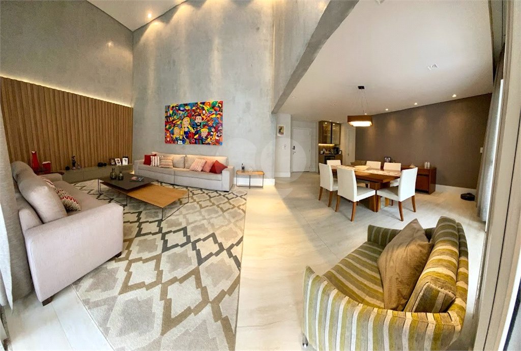 Apartamento à venda com 3 suítes em Vila Suzana, São Paulo, SP