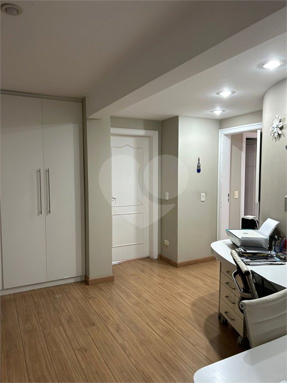 Apartamento à venda com 4 suítes em Real Parque, São Paulo, SP