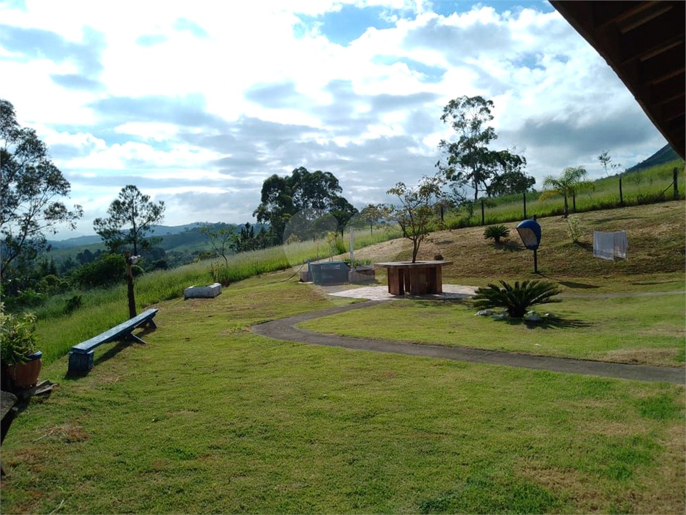 Chácara à venda com 2 quartos em Recanto das Acácias, São Roque, SP