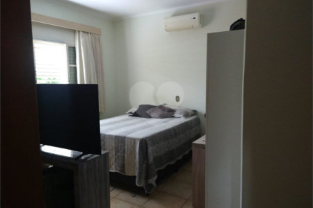 Casa à venda com 3 quartos, sendo 1 suíte, em Chácara São João, São Carlos, SP
