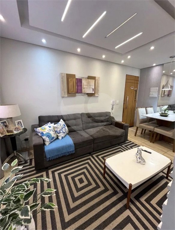 Apartamento à venda com 2 quartos em Jardim Arco-íris, Cotia, SP