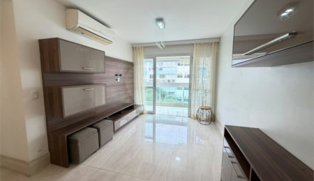 Apartamento à venda com 3 quartos, sendo 1 suíte,  em Tijuca, Rio de Janeiro, RJ