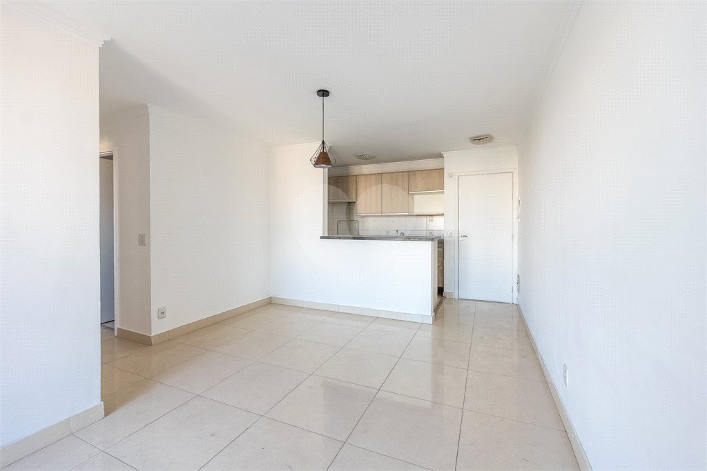 Apartamento à venda com 3 quartos, sendo 1 suíte, em Jardim Parque Morumbi, São Paulo, SP