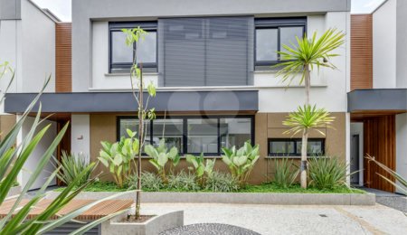 Casa à venda com 4 suítes no condomínio Venezia, São Paulo - SP