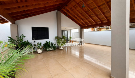 Casa à venda com 3 quartos, sendo 1 suíte,  em Vila Nova, Três Lagoas, MS