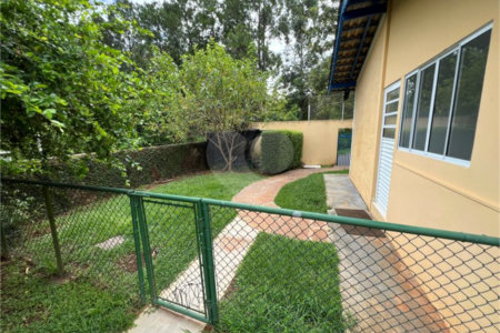 Casa à venda ou para alugar com 4 quartos, sendo 3 suítes, no condomínio Estância Marambaia, Vinhedo - SP