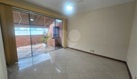 Cobertura à venda com 3 quartos, sendo 1 suíte,  em Tijuca, Rio de Janeiro, RJ