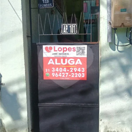 Sobrado para alugar com 2 quartos em Campo Grande, Rio de Janeiro, RJ